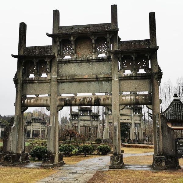 棠樾石牌坊群 - 图片1
