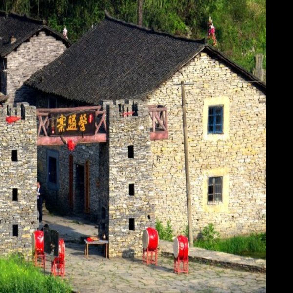 凤凰古城堡 - 图片1
