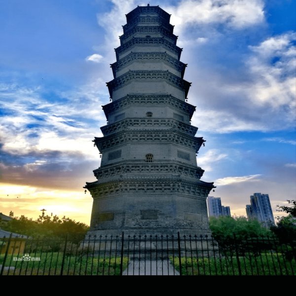 龙泉塔 - 图片1