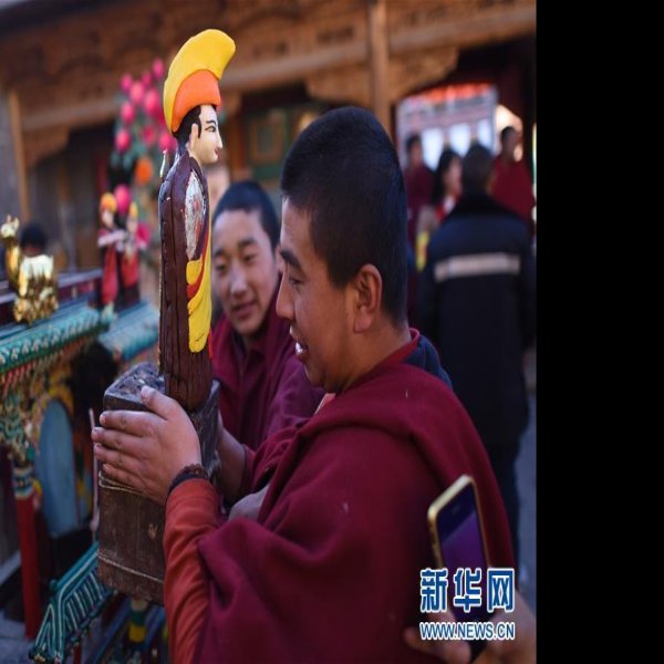 青海塔尔寺酥油花 - 图片10