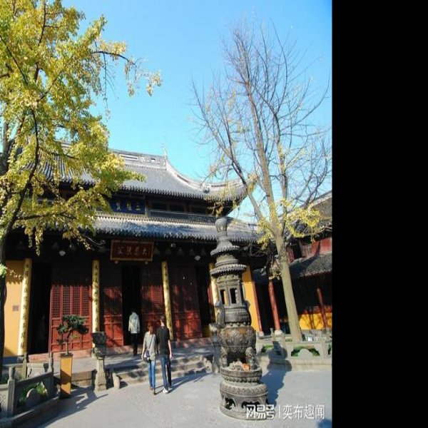 龙华寺 - 图片1