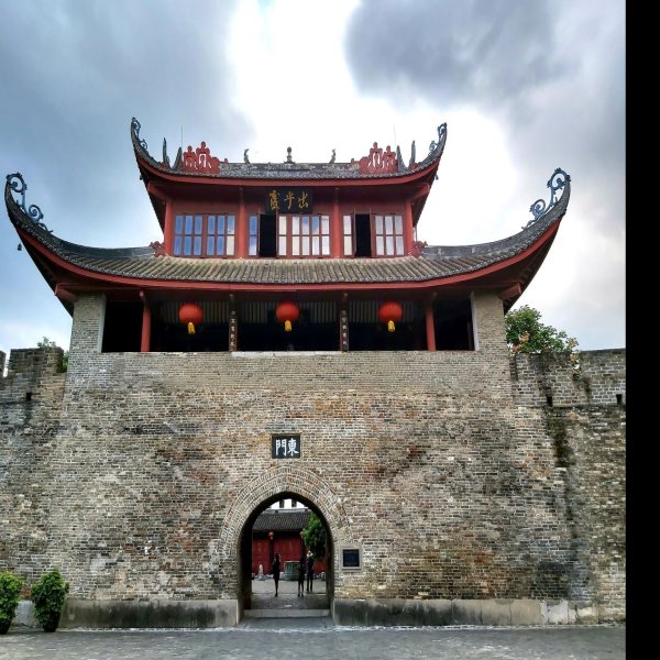 广西柳州东门城楼 - 图片1