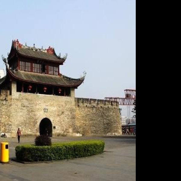 广西柳州东门城楼 - 图片5