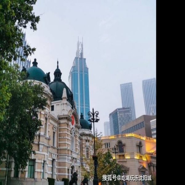 大连中山广场建筑群 - 图片1