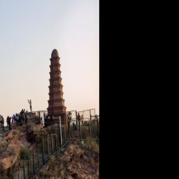 新疆乌鲁木齐红山 - 图片8
