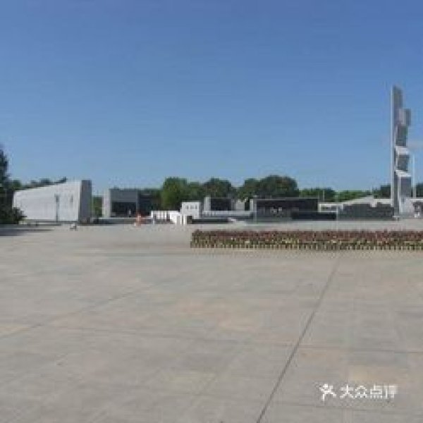 齐齐哈尔和平广场 - 图片10