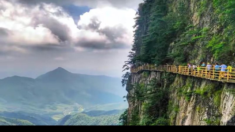 宜春明月山