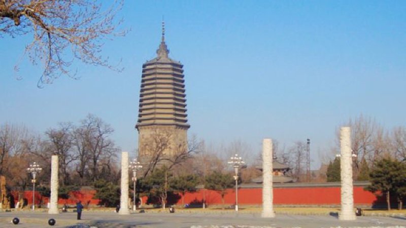辽阳白塔公园