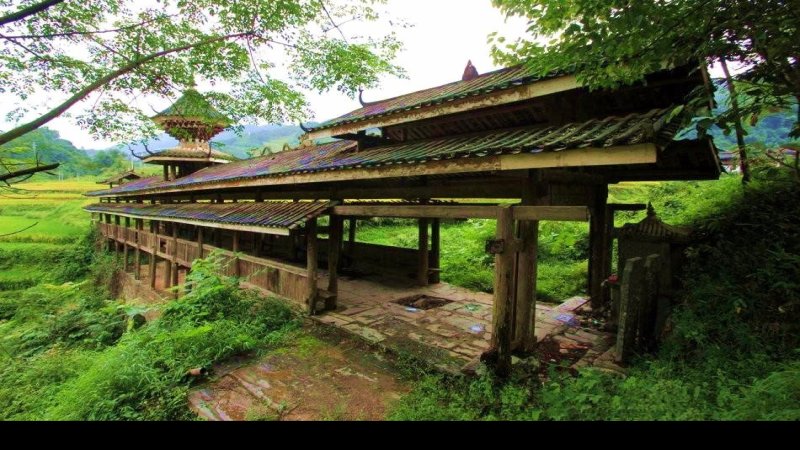 金勾风雨桥