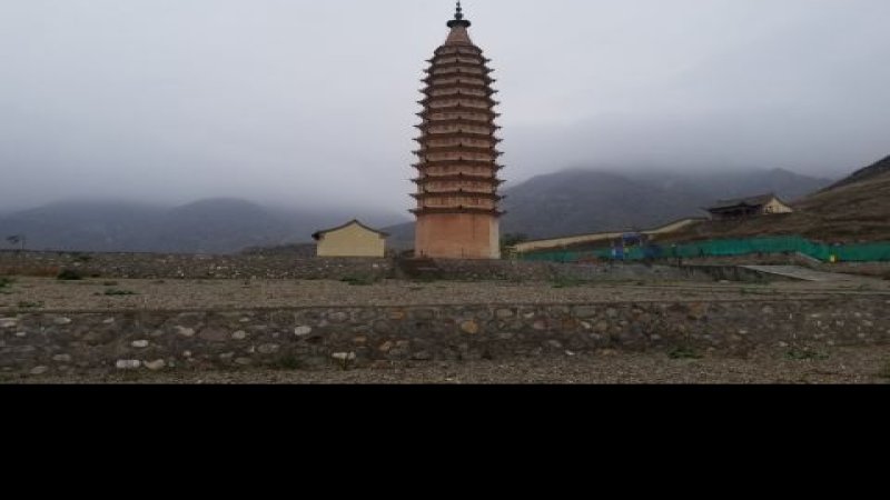 拜寺口双塔