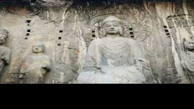 洛阳龙门石窟卢舍那大佛
