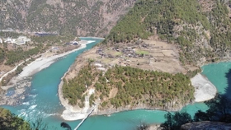 林芝尼洋河谷