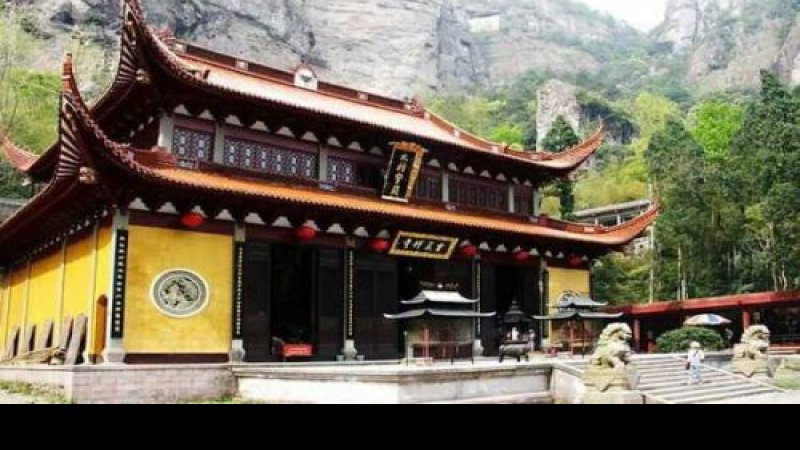 灵岩寺