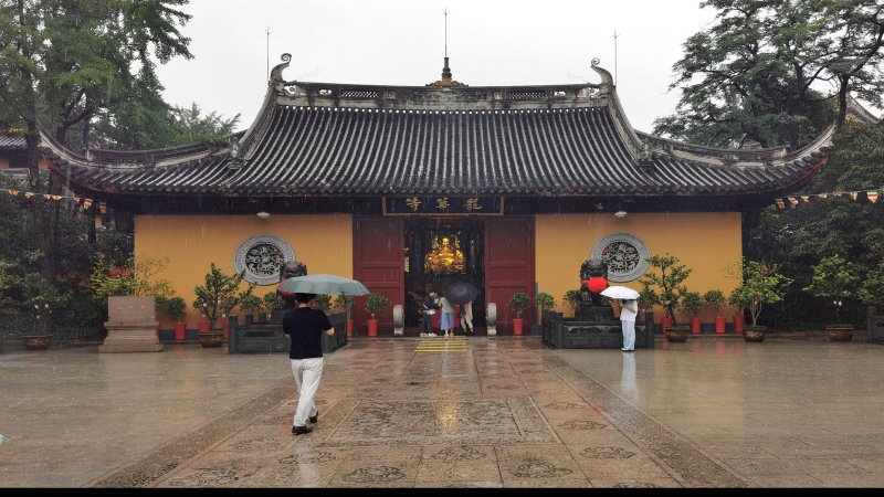 上海龙华寺