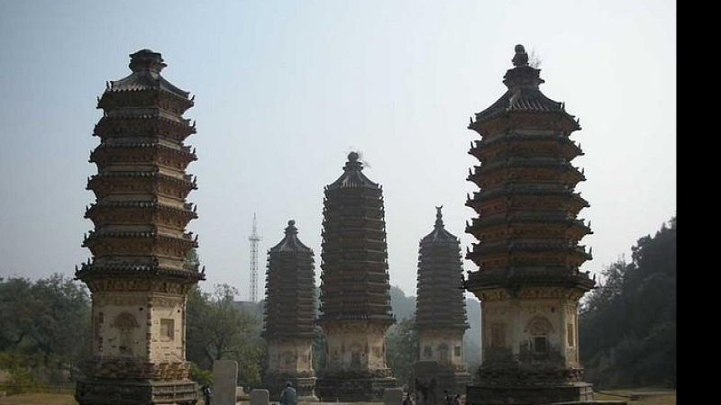 银山塔林